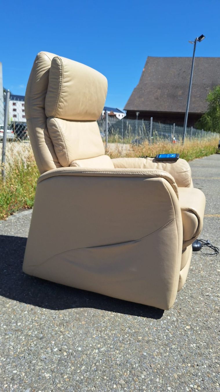 Himolla Sessel: Relax Sessel Himolla elektrisch – Gebraucht aus Seengen von Charlie67 1