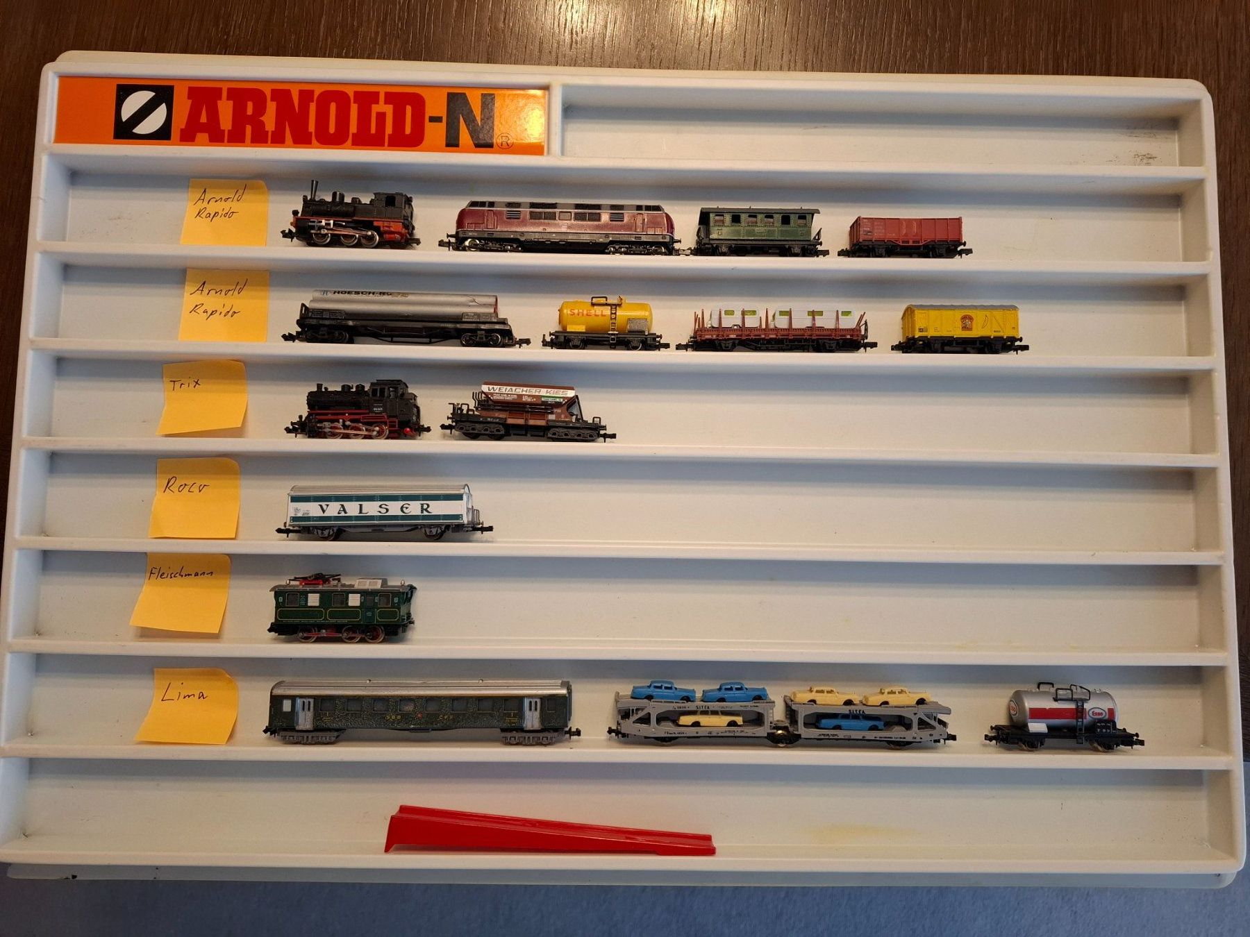 Modellini di ferrovie: Sammlung Modelleisenbahn Waggons und Loks - Arnold, Trix,... – Usato da Einsiedeln venduto da Time-67