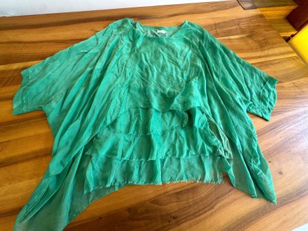 Damen traumschönes Seiden Oberteil grün 1Size Made in Italy