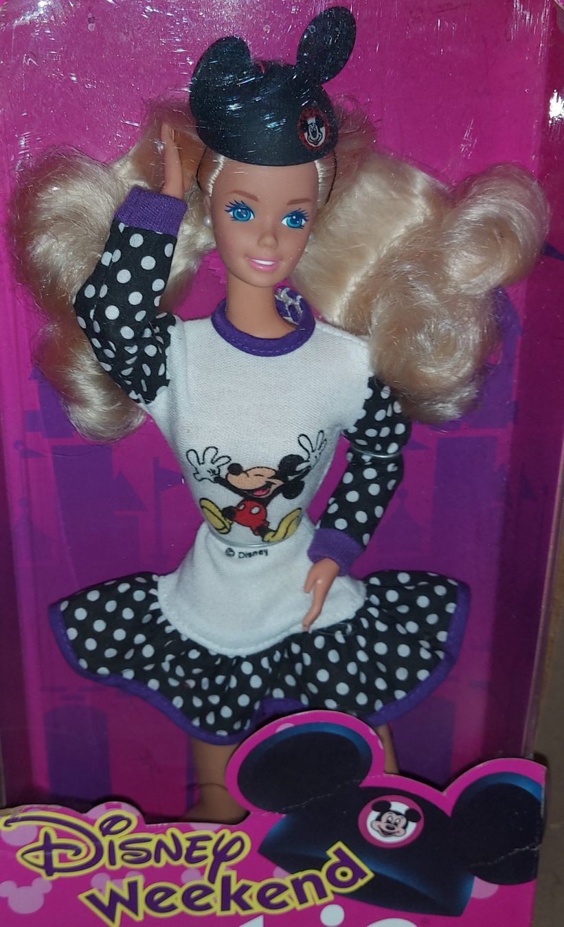 Poupées: Barbie "Disney Weekend",1993,Neuve – Neuf avec emballage d'origine à Ecublens VD par Magic_Island 2