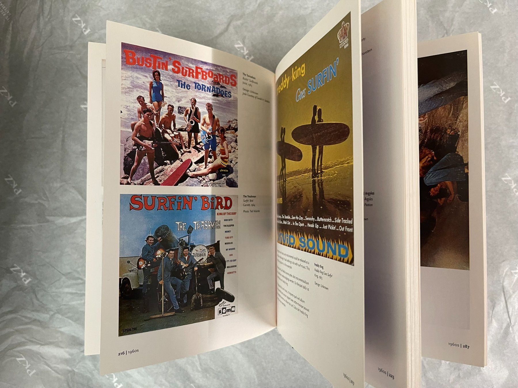 Livres: Buch: 1000 RECORD COVERS - Michael Ochs – Neuf (Voir description) à Frenkendorf par Yard-Sale-2000 4