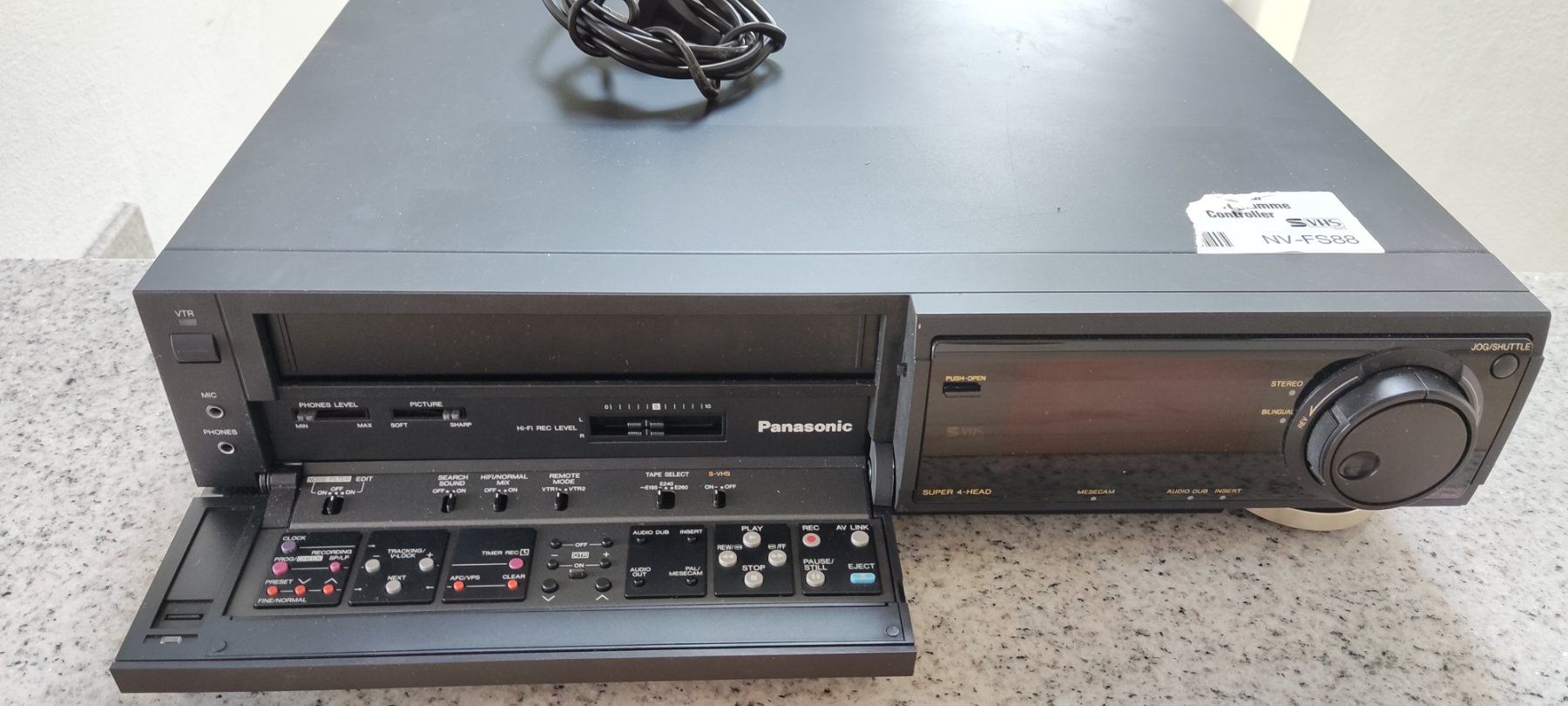 Panasonic Enregistreurs: Super-VHS Videorecorder FS88 von PANASONIC – D'occasion à Schongau par Retro_Shop 2