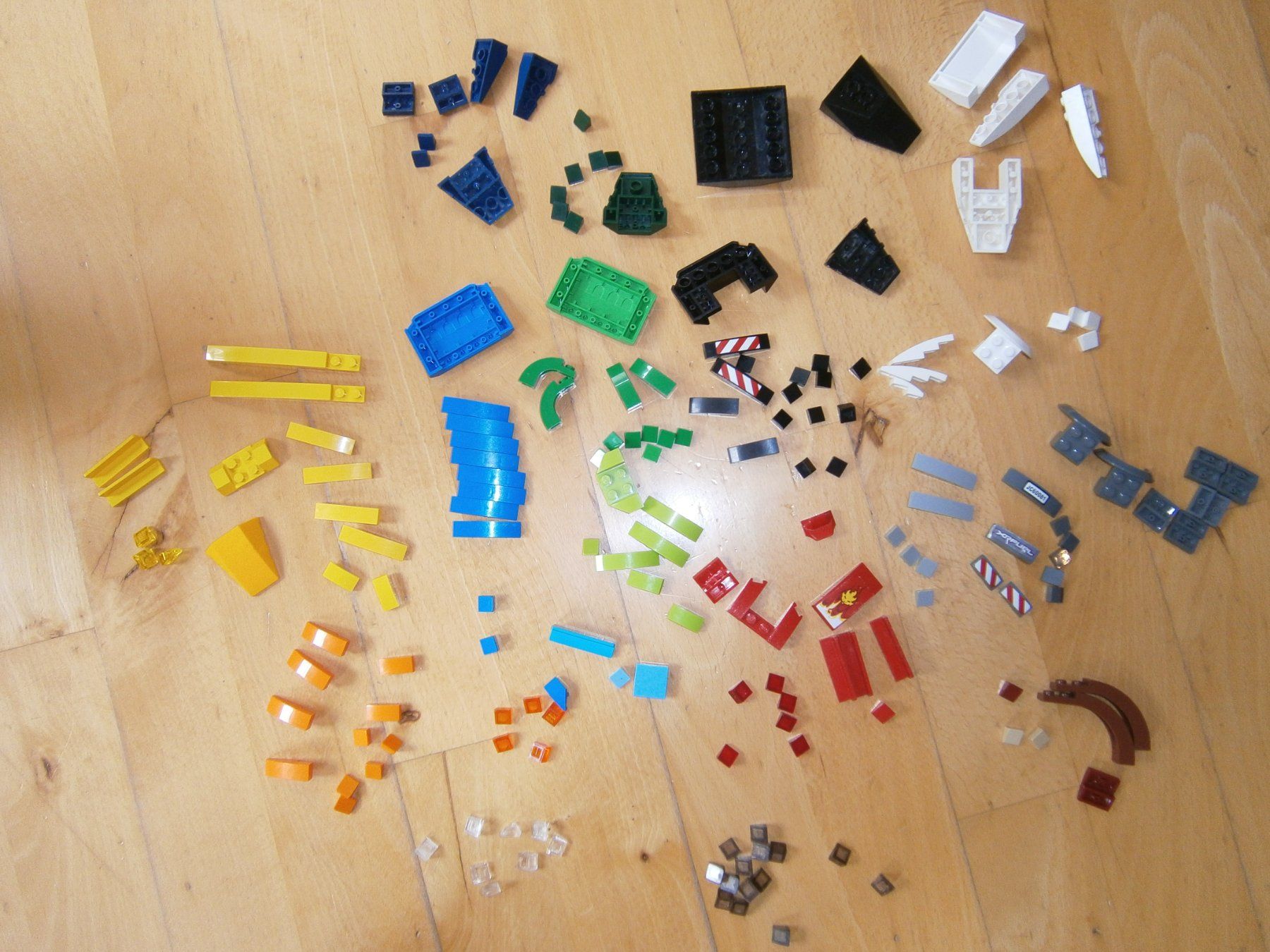 Lego Spielzeuge: Lego Abdeckplatten und Steine – Gebraucht aus Glarus von swimmy 2