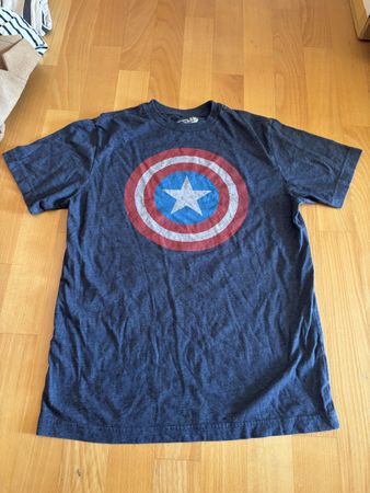Captain America t shirt