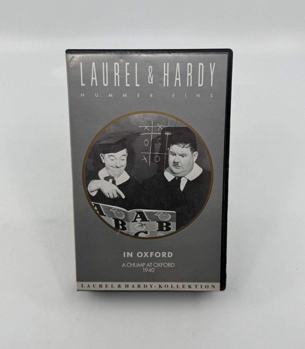 Tutti i VHS: Laurel & Hardy in Oxford Nummer Eins VHS – Usato da Herisau venduto da Seyashop1