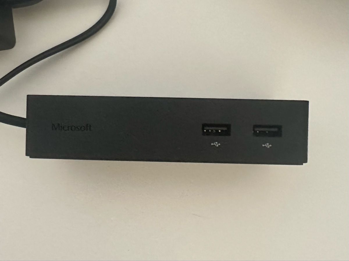 Microsoft Dockingstation: Microsoft Dockingstation für Surface, inkl. Netzteil – Gebraucht aus Wettingen von Sabrina0794 3