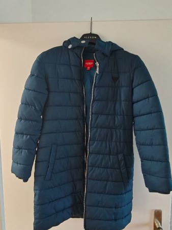 Doudoune Guess bleue à capuche, état d'occasion, taille S