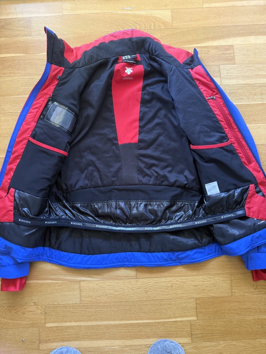 Jacken: DESCENTE Jacke – Gebraucht aus Niederrohrdorf von jew_vd6j 3