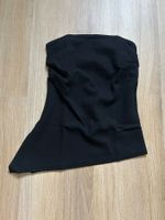 Top noir long asymétrique sans bretelles très beau