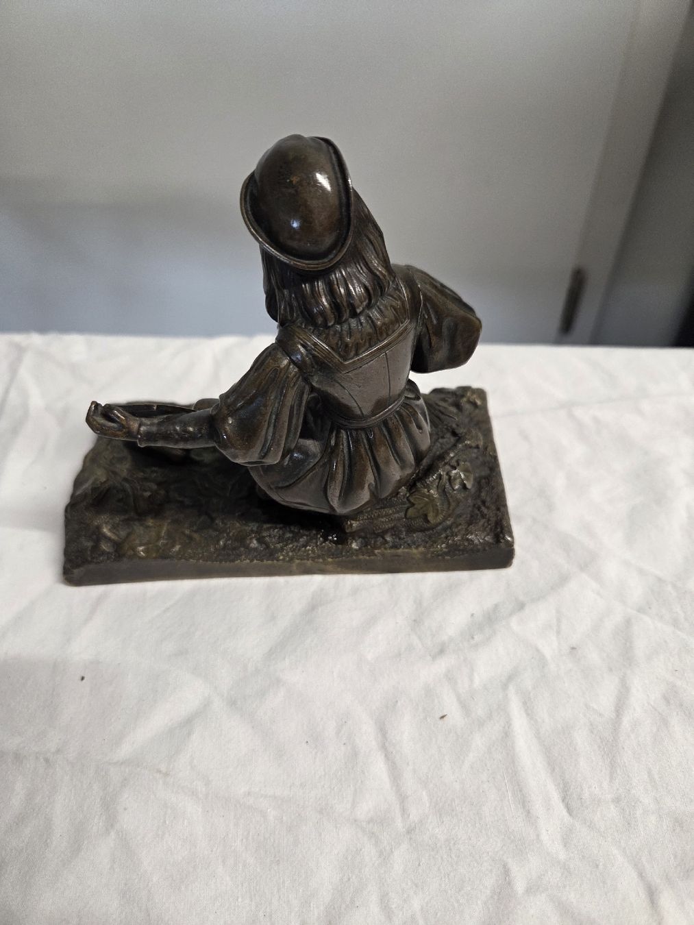 Sculture & Statue: Bronzefigur: Lesende Maid  – Usato da Dietikon venduto da Allegra34 2