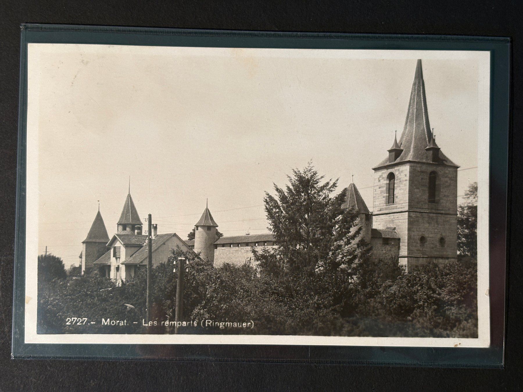 Cartoline postali: AK 1932 von Murten mit der Ringmauer, Stempel VINELZ – Usato da Basel venduto da Chloro