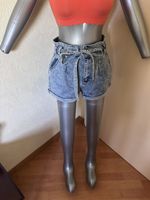 Short en jeans neufs avec ceinture XL