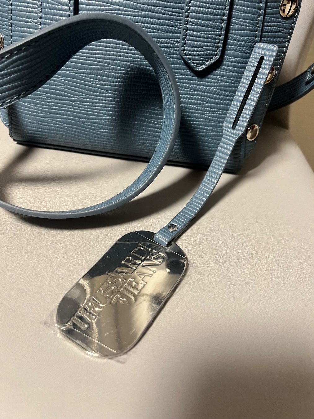 Altro in  Abbigliamento & Accessori: Sac à main Trussardi Jeans bleu clair – Nuovo e nell'imballaggio originale da Crans VD venduto da sle_7hng 2