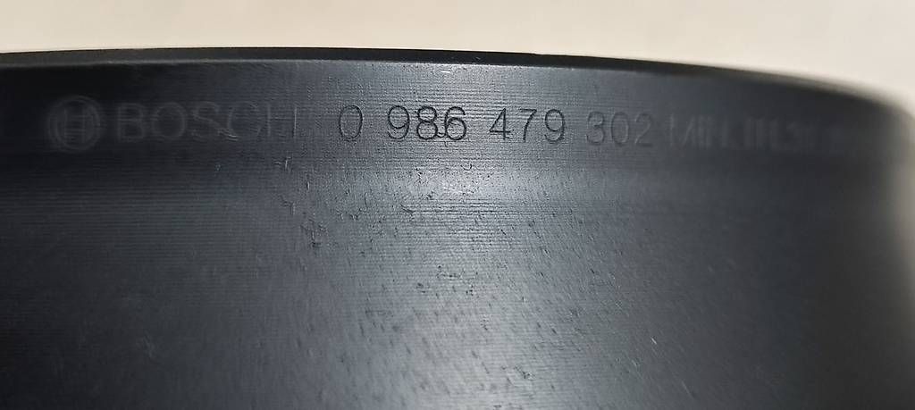 Tutti pezzi di ricambio auto: Bremsscheibe Bosch 0986479302 – Nuovo e nell'imballaggio originale da Veltheim AG venduto da lagunav624v 1