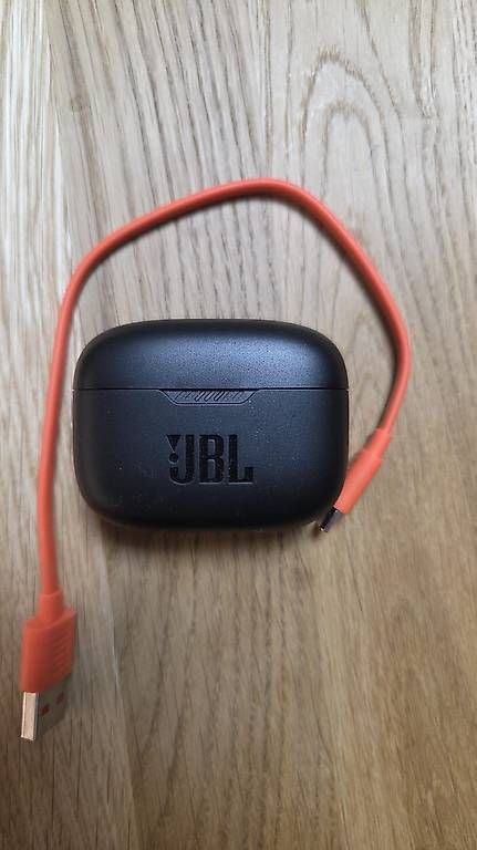 Cuffie: JBL Earbuds  – Usato da Bremgarten AG venduto da Manuela-S.