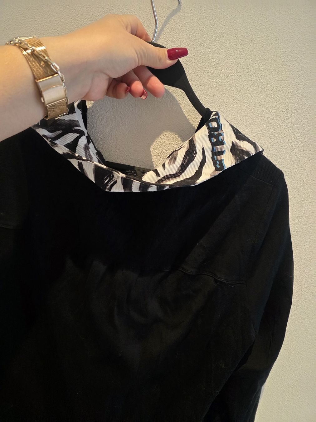 Marc Cain Kleider: Marc Cain Longpullover Kleid N5 – Gebraucht aus Berg TG von lisboa.sky 3