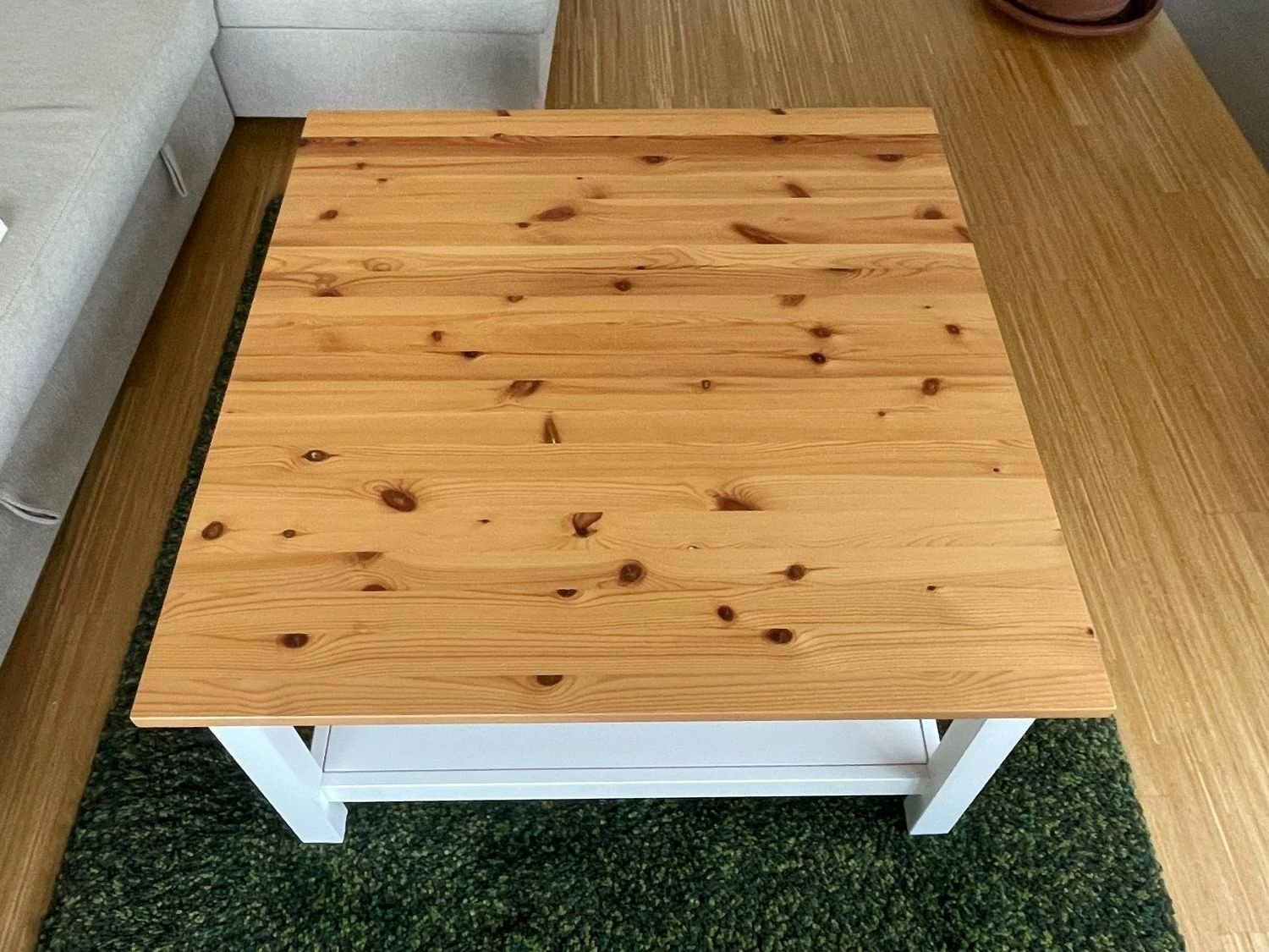 Ikea Tische: Ikea Couchtisch Hemnes – Gebraucht aus Zürich von mag_7nhl 1