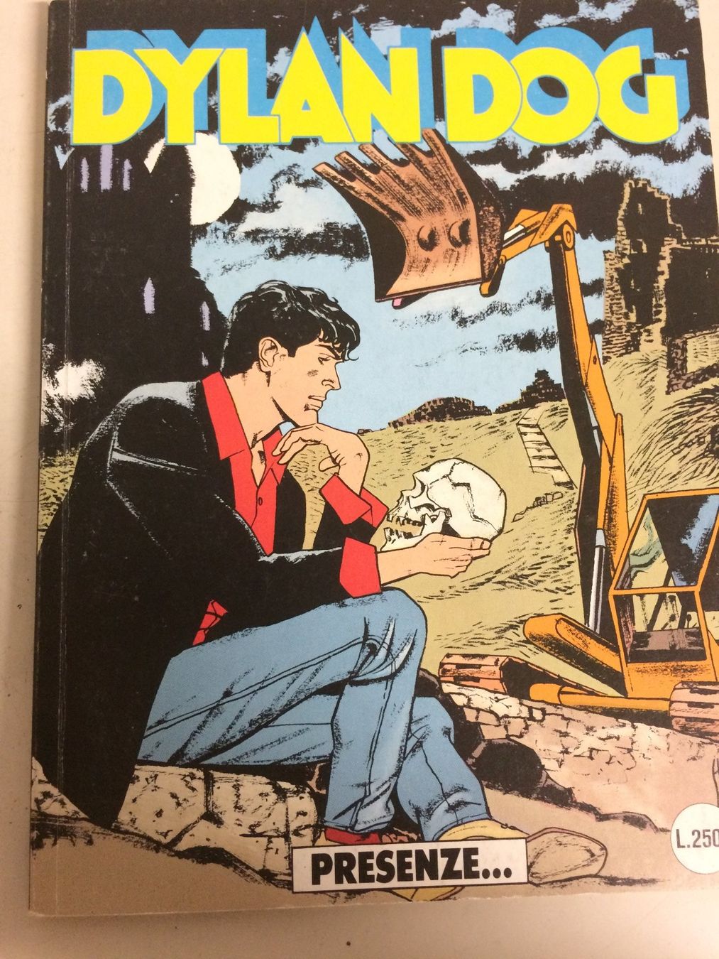 Fumetti: DYLAN DOG # 93 PRESENZE ... Sergio Bonelli‪ 1994 – Usato da Vezia venduto da Aquarius_Age