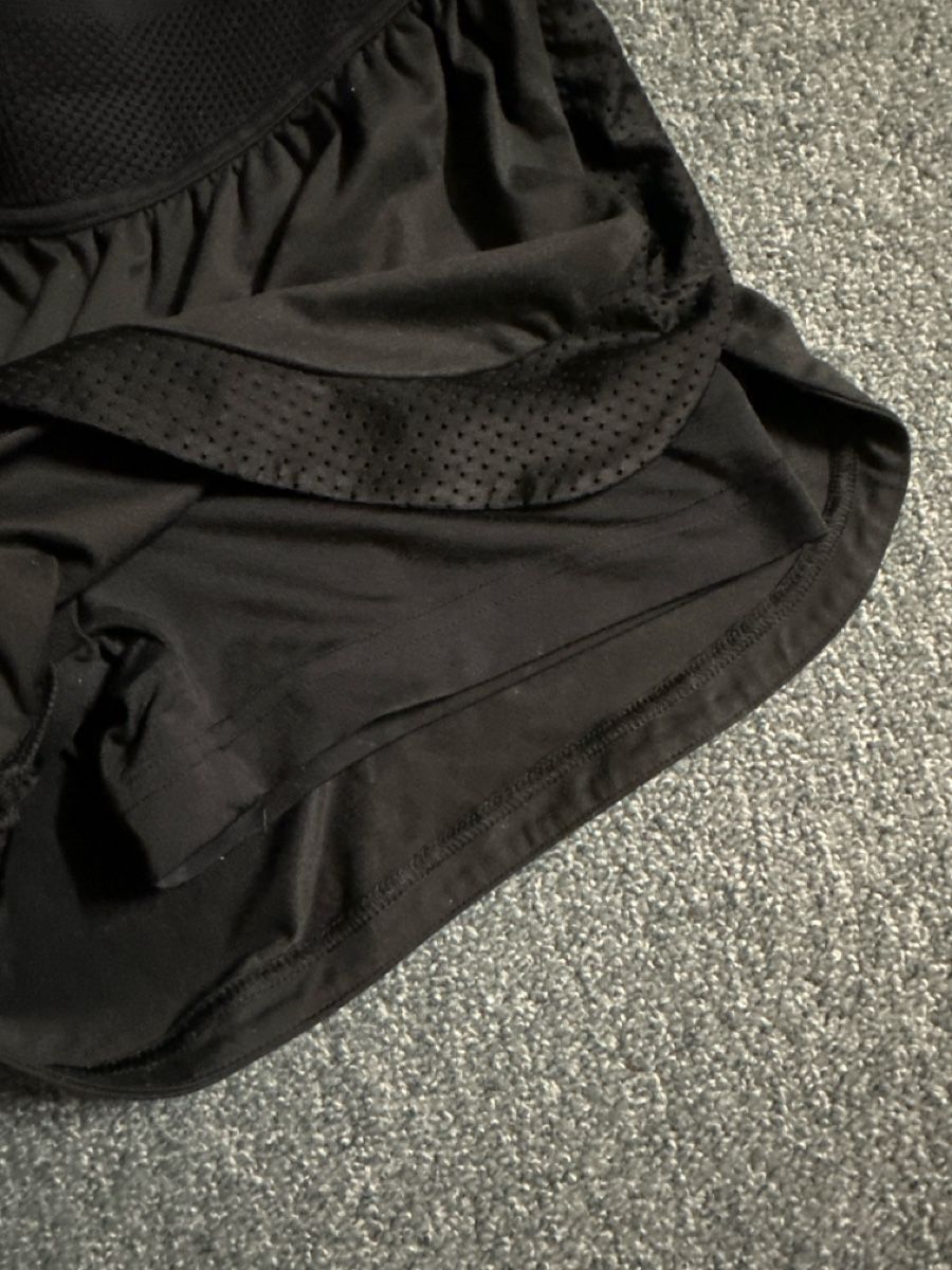 Adidas Pantaloni: Tennishose Adidas  – Nuovo (secondo la descrizione) da Baltschieder venduto da YmroBe 1