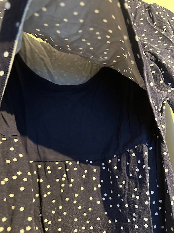 Top: Schwangerschaftstop blau/weiss, 36/38 – Usato da Zürich venduto da craige 1