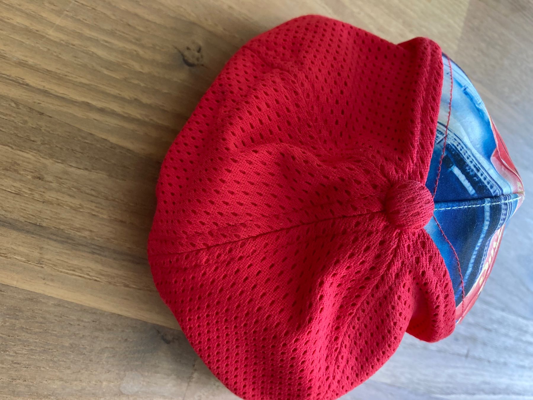 Altro abbigliamento per bambino: Sonnenhut McQueen – Usato da Luzern venduto da Aldabema 2