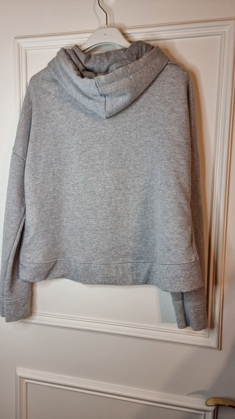 Maglioni & Felpe: Pullover Größe 38/M mit TOKYO Logo💫 – Usato da Wald ZH venduto da Martin79 1