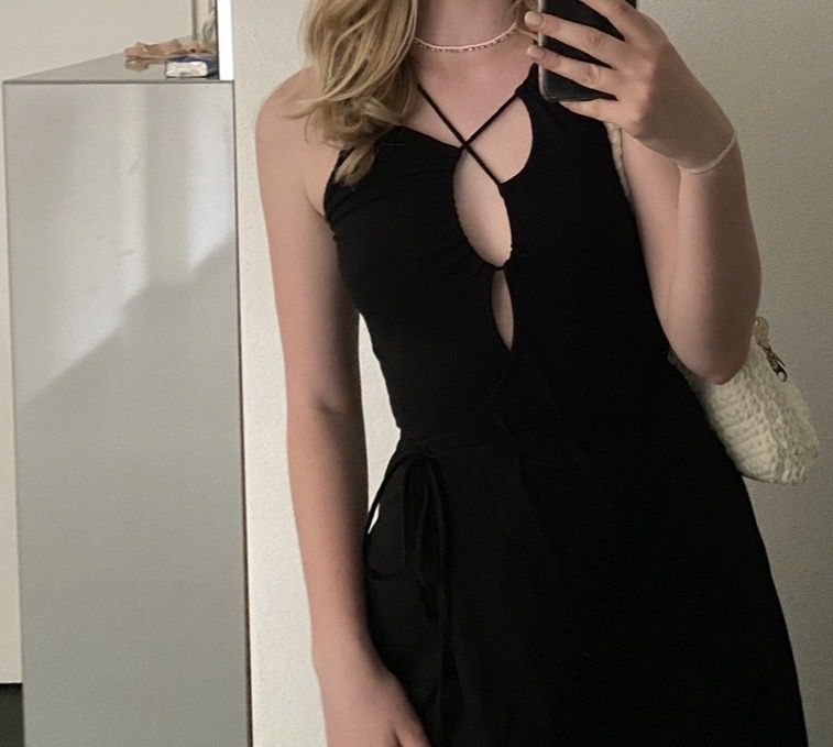 Weekday Vestiti: Weekday Kleid – Nuovo (secondo la descrizione) da Zürich venduto da afcvx