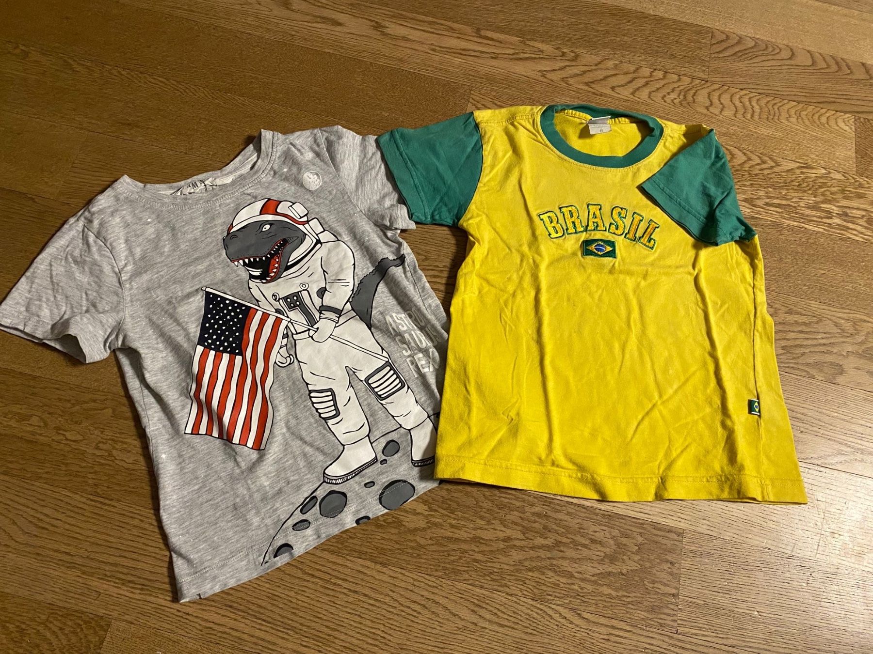 Lotti & Set di vestiti: Jungs Kleiderpaket 110 und 116 – Usato da Hünenberg venduto da Robe0 3