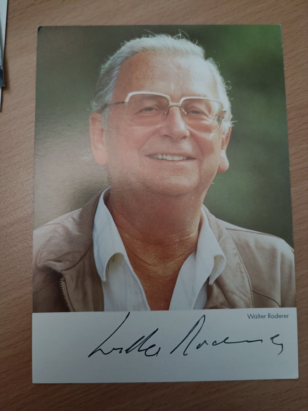 Autografi: Walter Roderer - signierte Autogrammkarte – Usato da Menziken venduto da Artographs