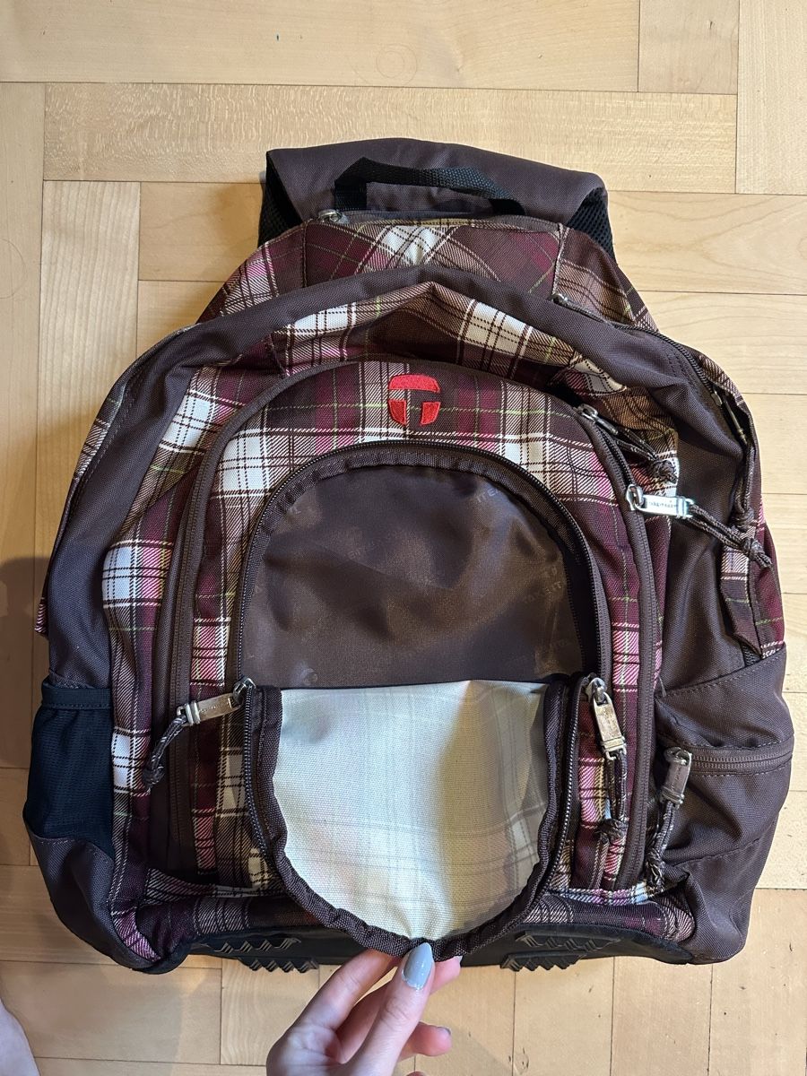 Rucksäcke: Take It Easy Rucksack/Schulrucksack braun/kariert + Etui – Gebraucht aus Hergiswil NW von kaufe_at_kaufmann 4