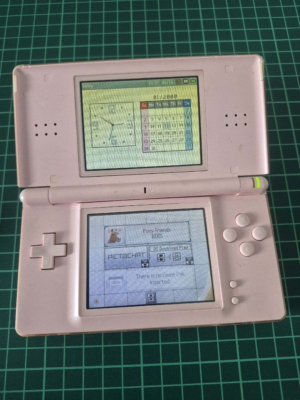 Nintendo Consoles: Nintendo DS Lite pink + Poney and charging cable – D'occasion à Meyrin par Retro-GZ 5