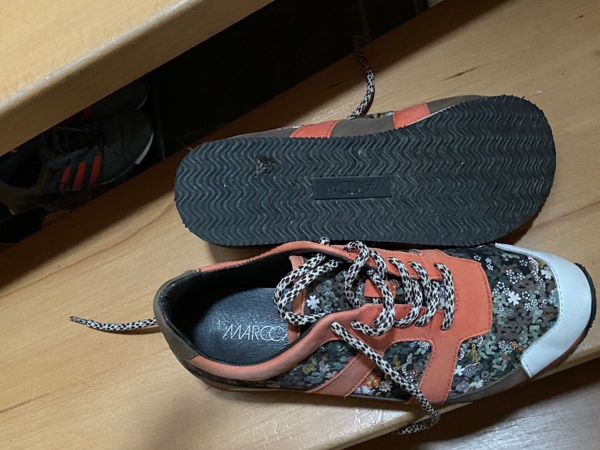 Marc Cain Damenschuhe: Maccaine Sneaker mehrfarbig – Gebraucht aus Russikon von Honolulu-2019 1