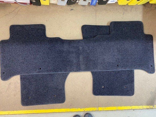 Land Rover Teppiche / Matten: Teppichsatz Range-Rover Sport ab 2014 / 3-teilig – Neu und originalverpackt aus Au ZH von ausee01 2