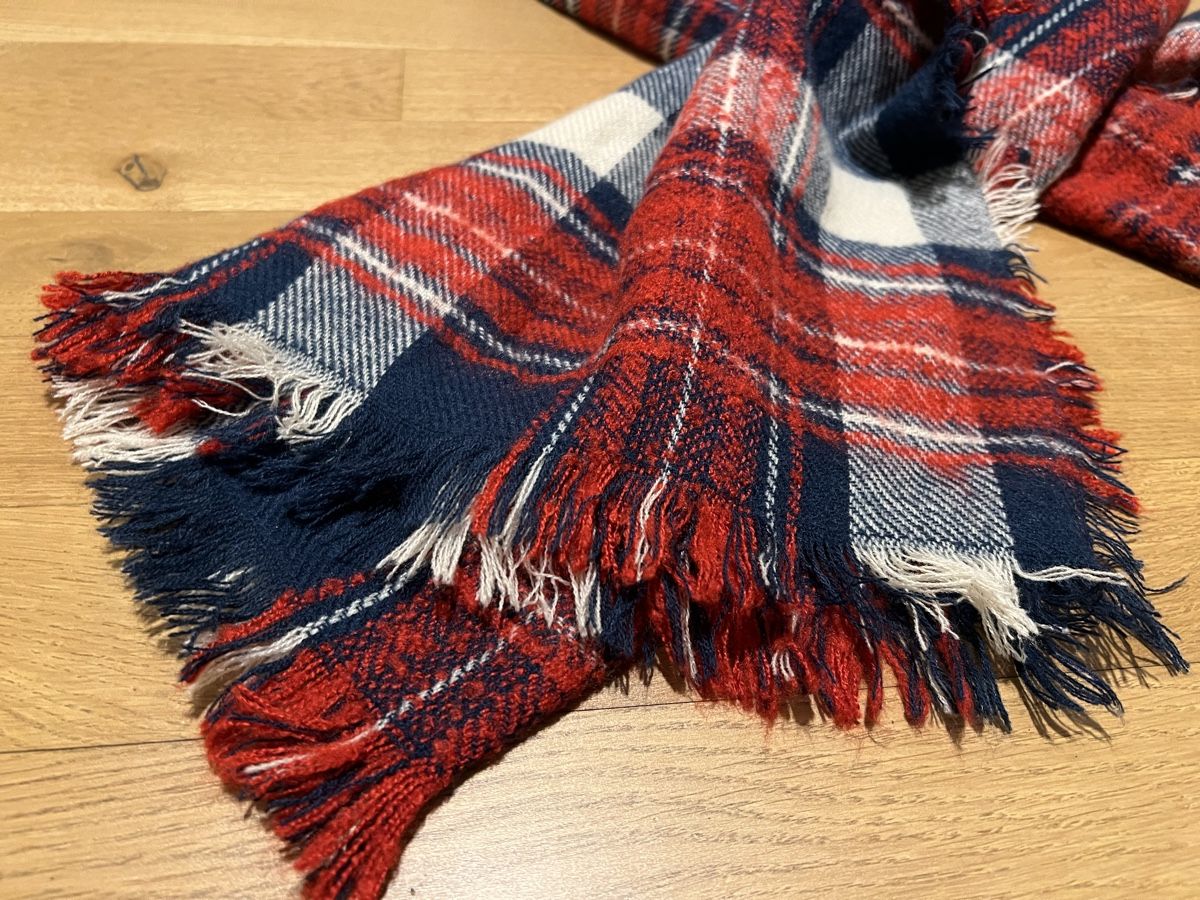 Zara Foulard & Sciarpe: Schal ZARA – Usato da Altendorf venduto da wqv_97 1