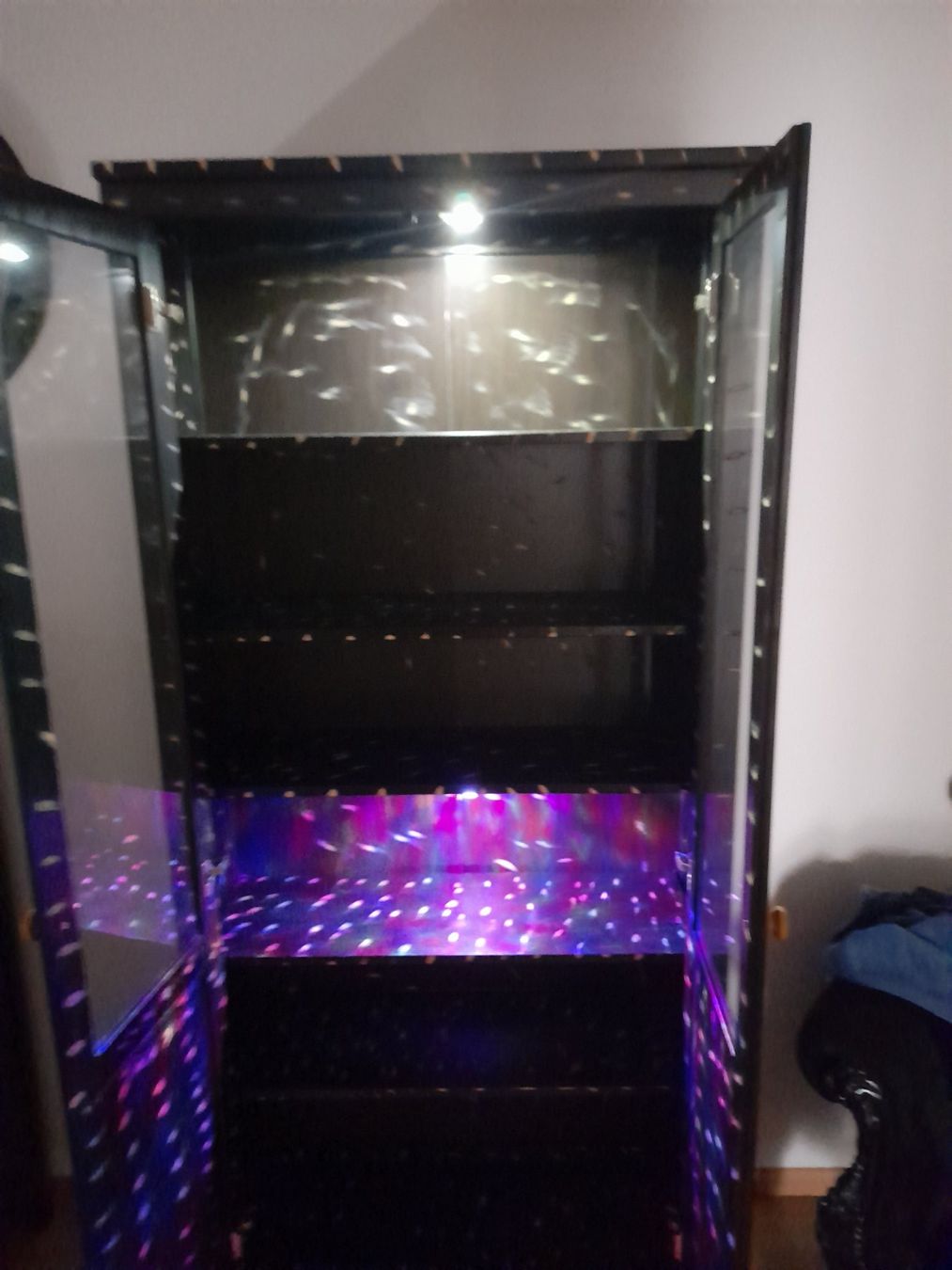 Vitrinen: Vitrine hemnes ikea – Gebraucht aus Glattbrugg von B_B 5