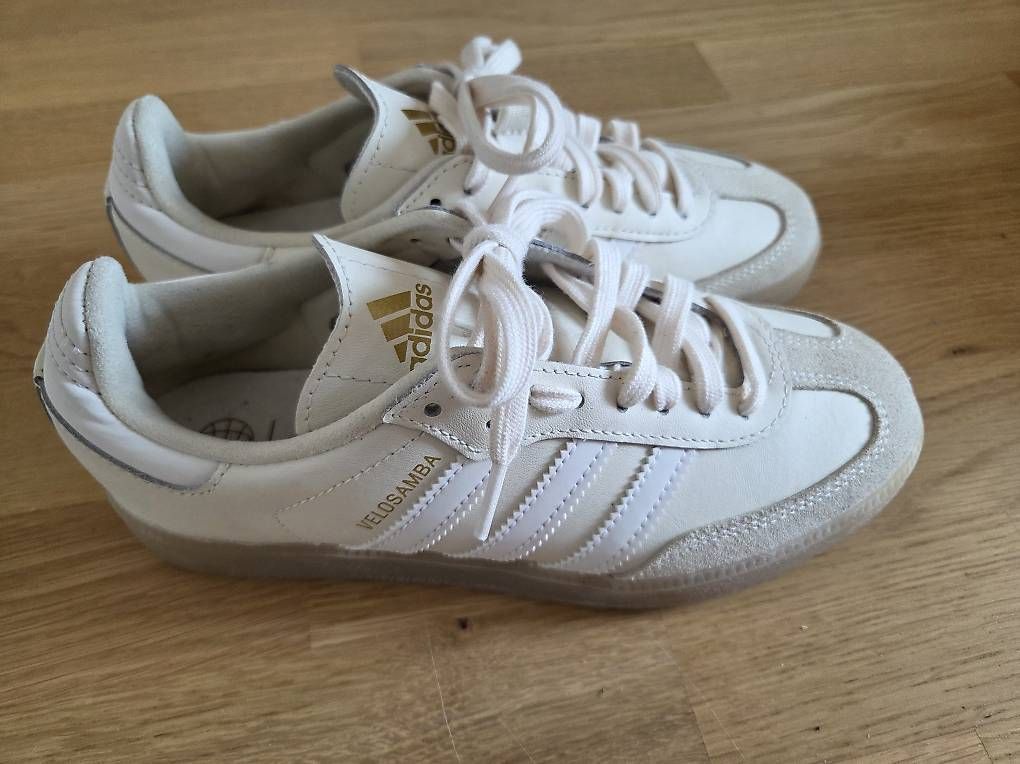 Adidas Scarpe da donna: Velosamba Gr. 37 1/3 – Nuovo (secondo la descrizione) da Zürich venduto da nina46 1