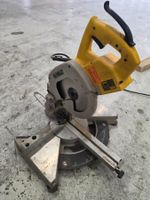 DeWalt DW707 Zug-, Kapp- und Gehrungssäge
