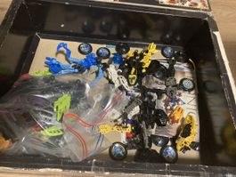 Konvolut aus LEGO Bionicle und LEGO Hero Factory Figuren und