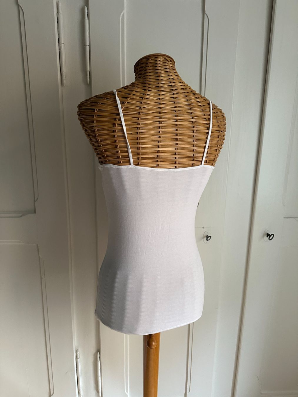 H&M Tops: Trägertop weiss S – Gebraucht aus Zürich von Diazaio 2