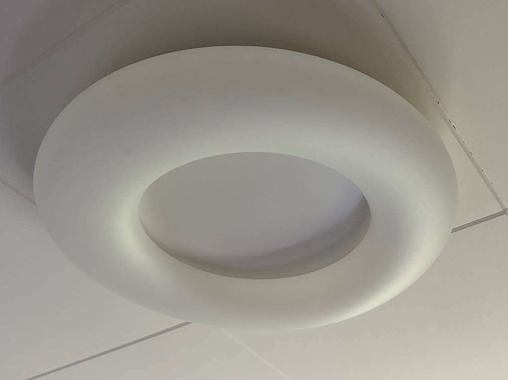 Lampadari & plafoniere: Plafonnier LED design donuts - Neuf 300 Chf – Usato da Crans VD venduto da DW99