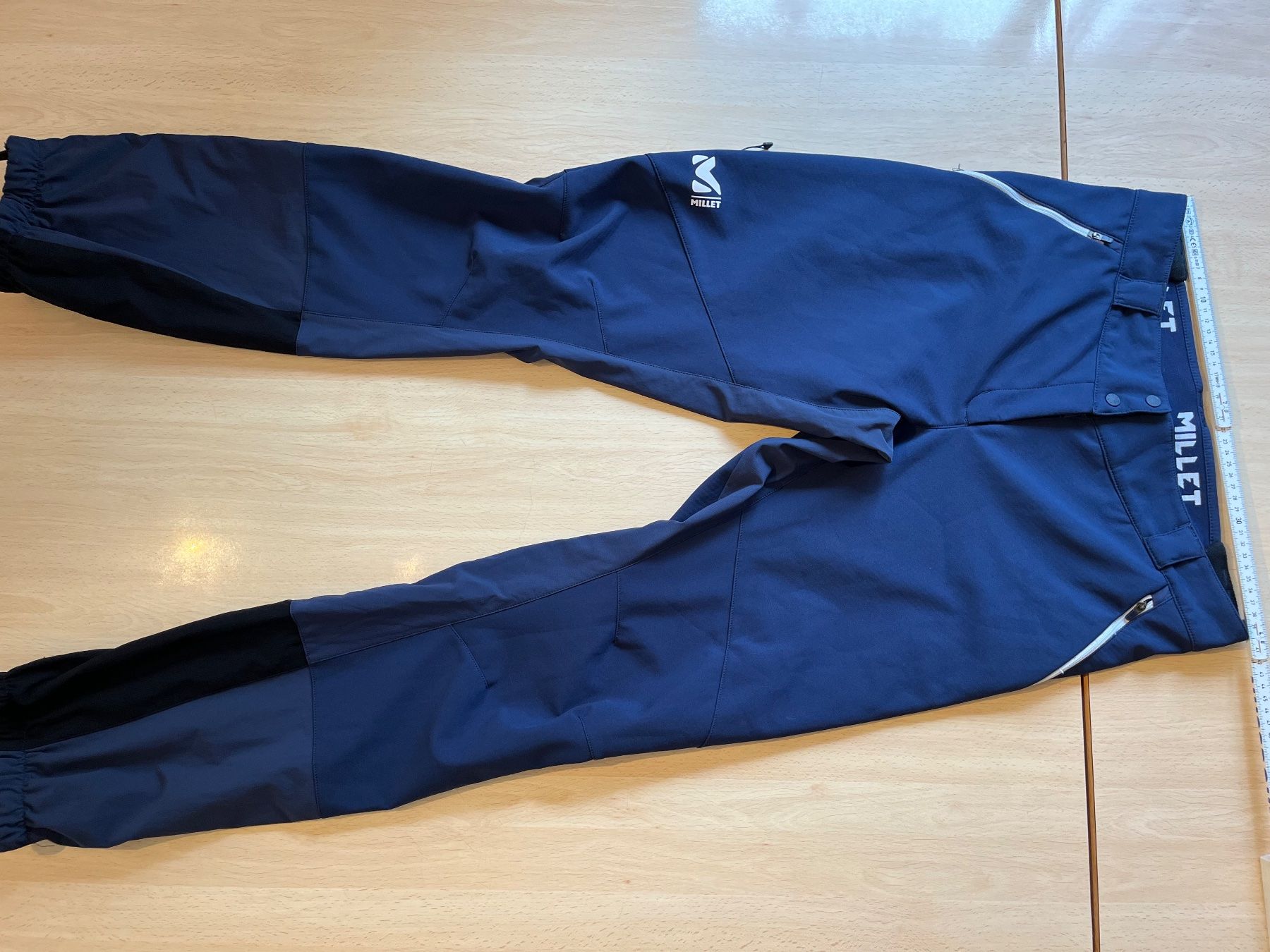 Millet Pantalons: Millet Softshell Hose Gr. 38 neuwertig – D'occasion à Spiringen par brandinder