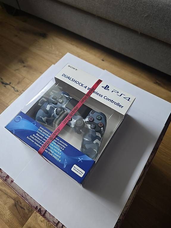 Controller: Sony DualShock 4  – Nuovo e nell'imballaggio originale da Buchs LU venduto da san_df8f 1