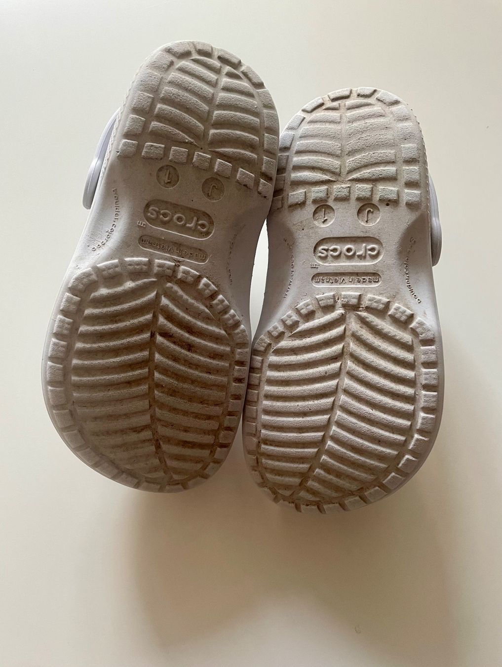 Crocs Scarpe per ragazzi: Crocs Kinder helles lila Gr.32-33 – Usato da Grellingen venduto da dinge 2