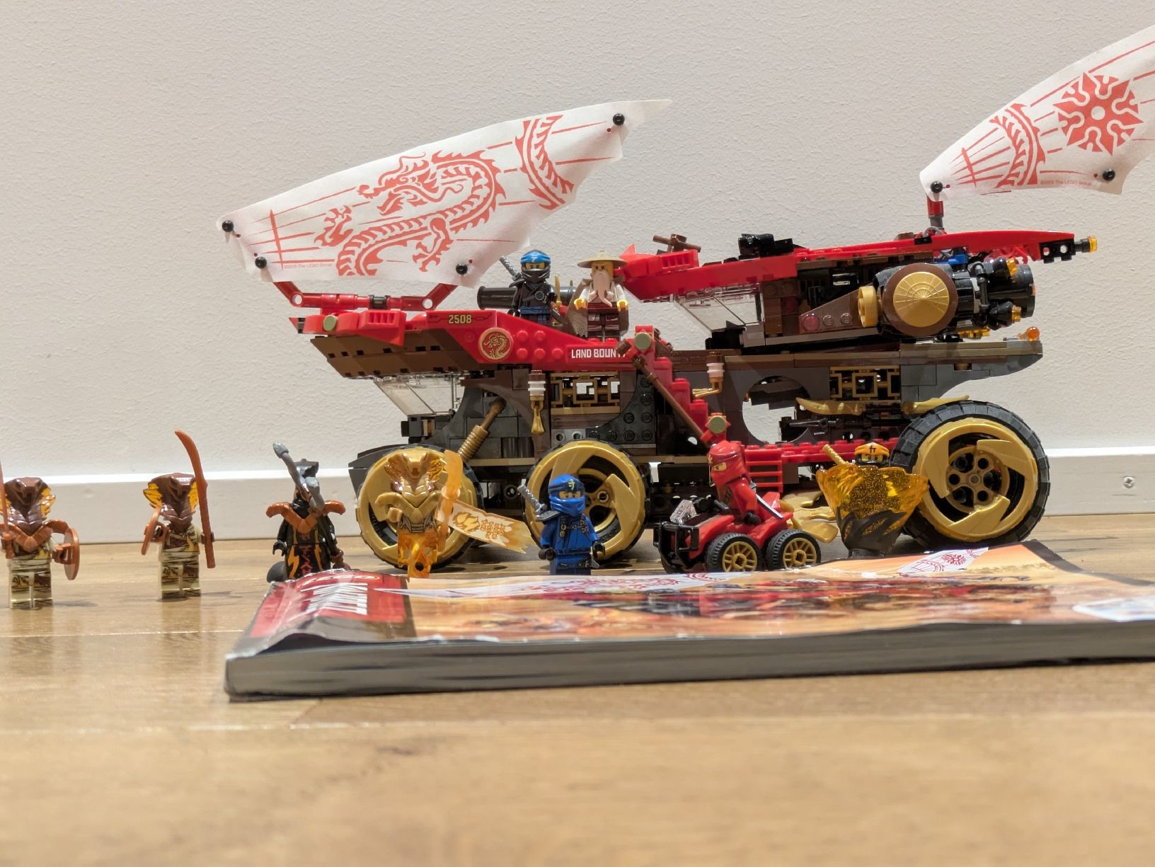 Lego Jouets: LEGO Ninjago, Das fliegende Ninja-Schiff. – D'occasion à Sarnen par k_d_j8gq