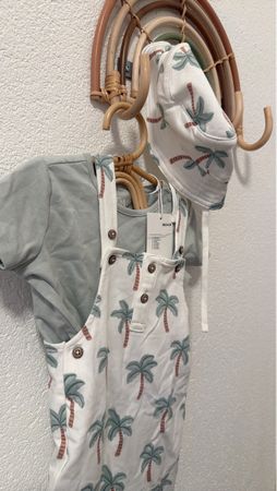 Baby Set Latzhose T-Shirt Hut Palmenmuster neu