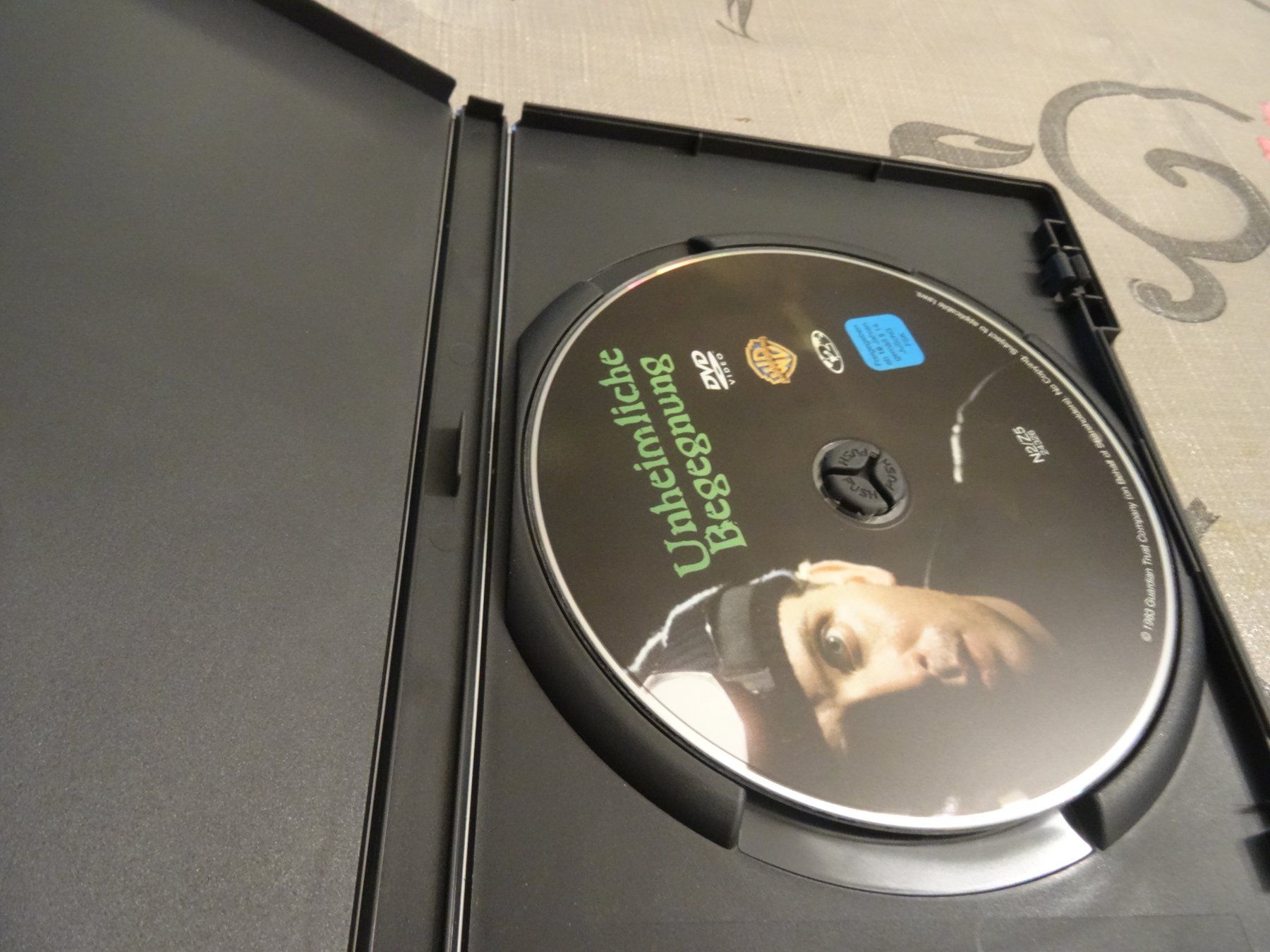 Tutti i DVDs: Peter Weller - Unheimliche Begegnung DVD – Usato da Olten venduto da Disc-Verkauf 1
