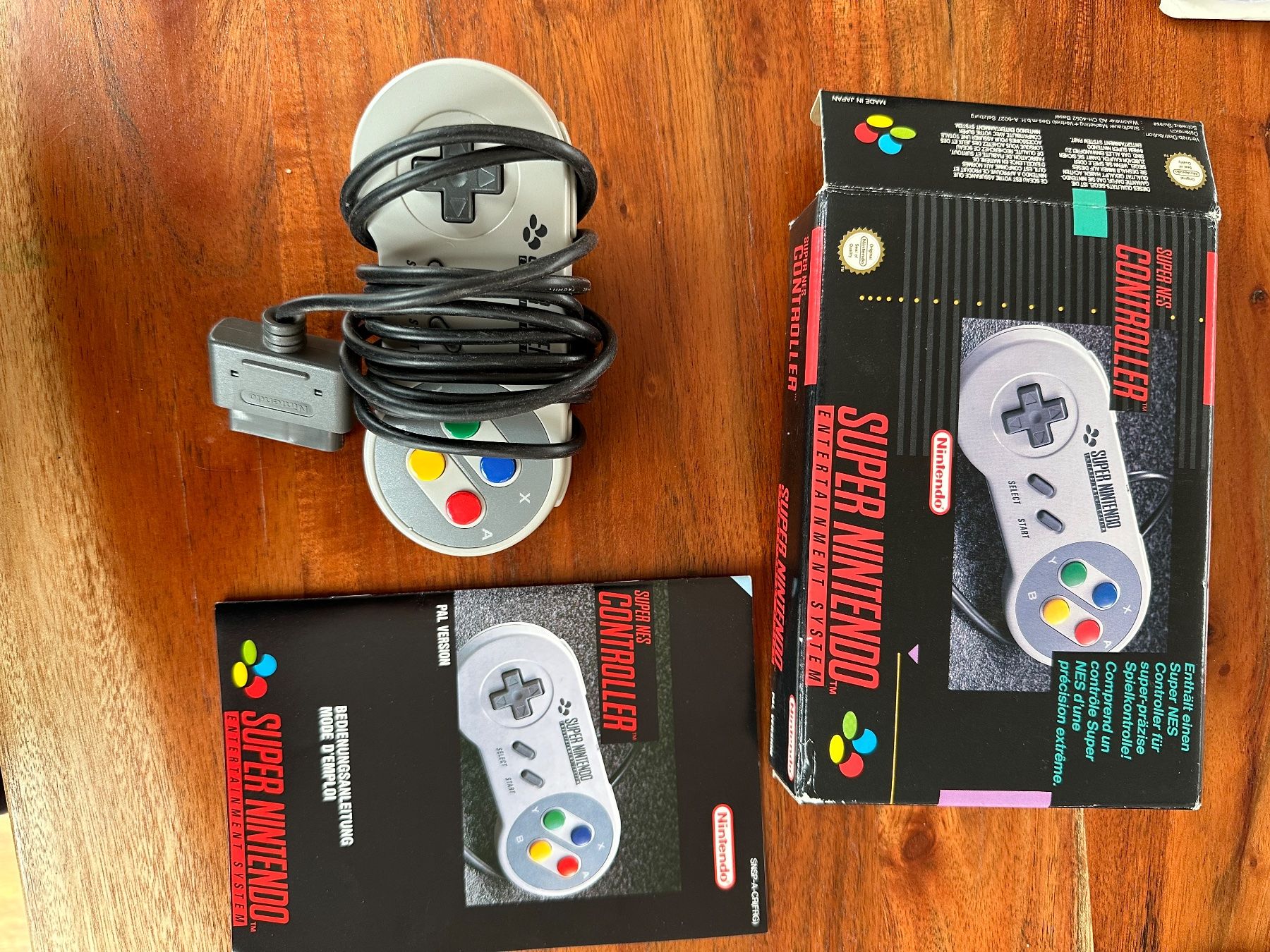 Nintendo Controller: Super Nintendo Controller – Gebraucht aus Zürich von  1