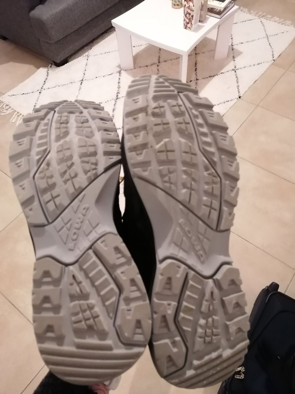 Lowa Scarpe da donna: Chaussures de marche lowa – Usato da Marly venduto da FabienneVrs 2
