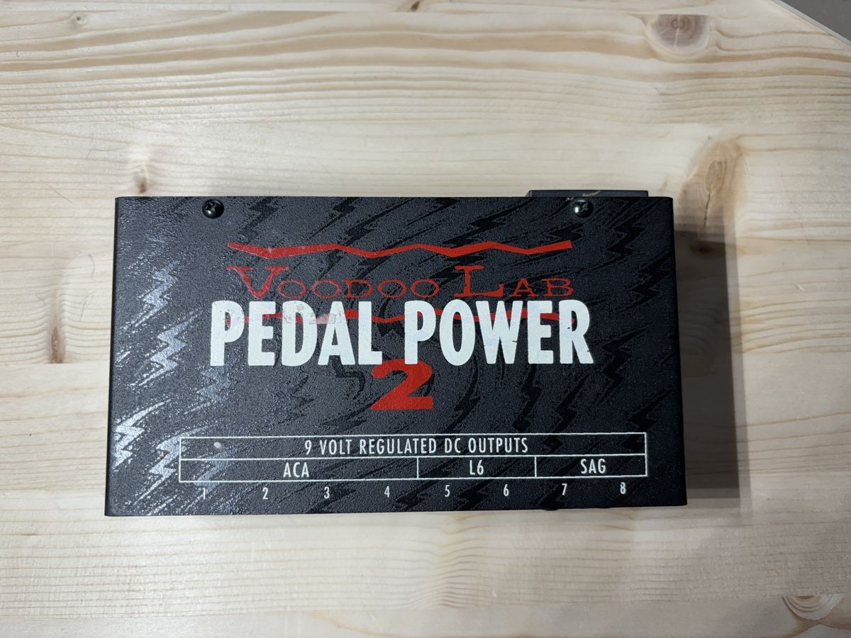 Strumenti musicali: VoodooLab Pedal Power 2 – Usato da Dättwil AG venduto da Sneskopuca