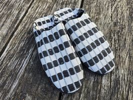 Babouches: Stoff schwarz/weiss (39)-ANGEBOT